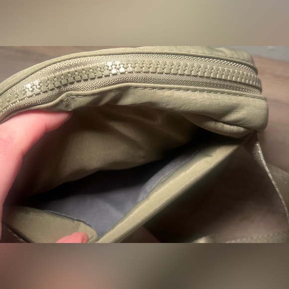 DANSKIN Women's Ella Neoprene Belt Bag, Sage Leaf, Brand New, NWT - Picture 6 of 7